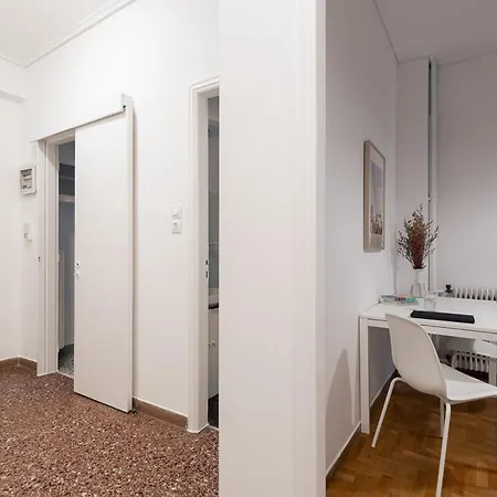 Comfort Aparment In Exarcheia Apartment *